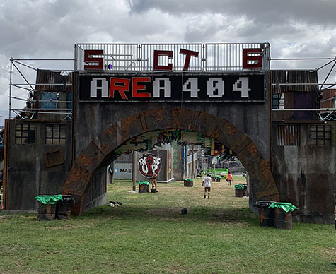 Clad Layher structure as entrance to Boomtown Area 404.
